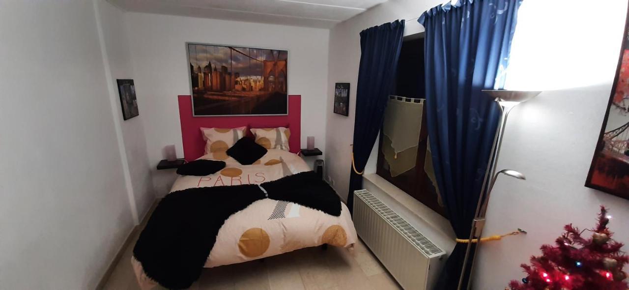 Le Broctia Rose Daire Namur Dış mekan fotoğraf